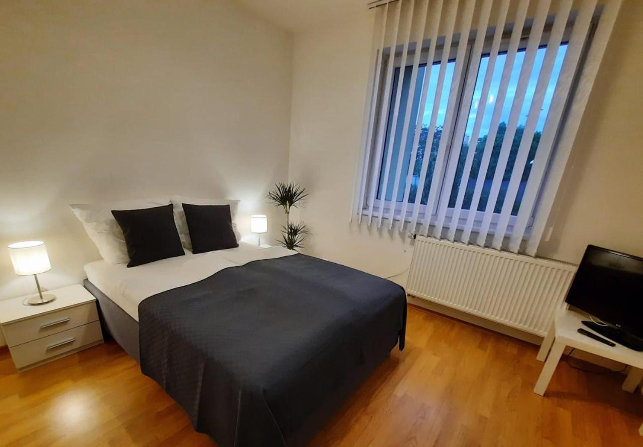 Apartment Prague-2 Rooms Free Parking المظهر الخارجي الصورة
